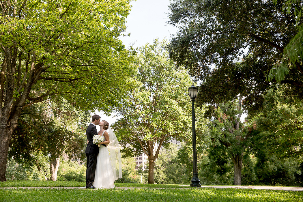 Austin Capitol Wedding Photographers