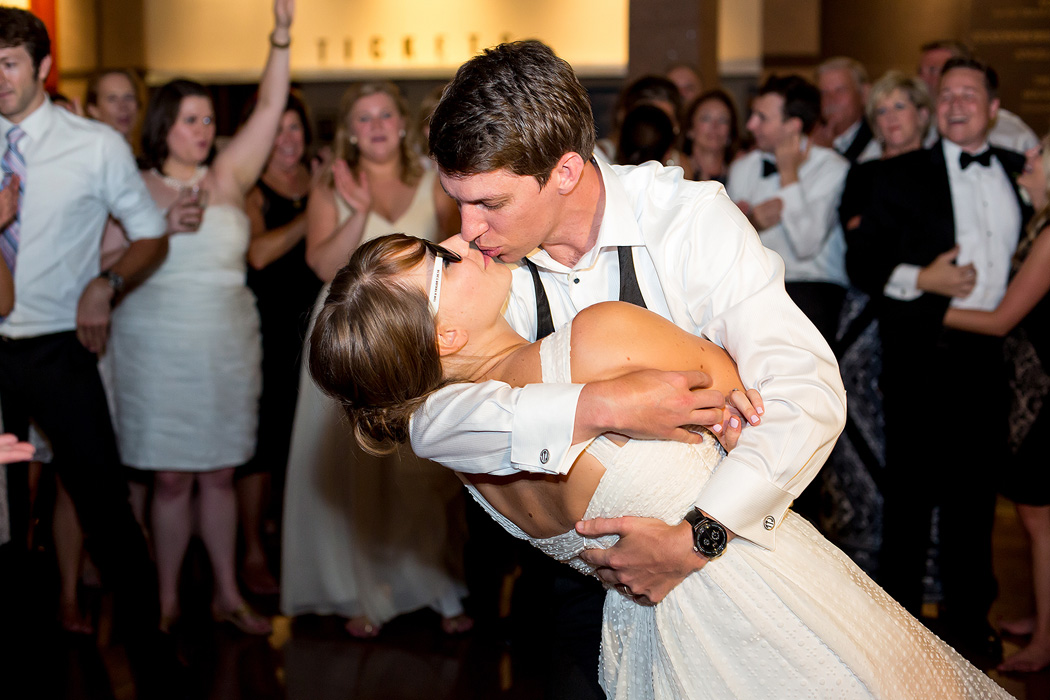 Austin Wedding Photographers Last Dance